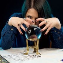 占いでも誇大表現・詐欺行為は絶対ダメ