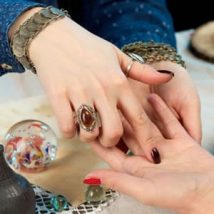 占いの基本は相談者の気持ちに寄り添うこと